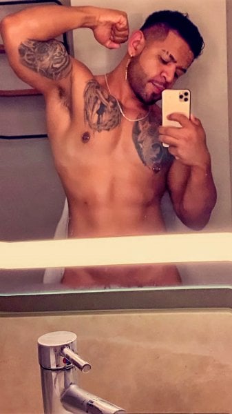 Alejjandro performs massage in Washington, DC - 969175