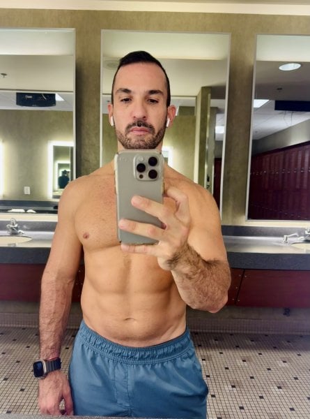 Indycarlos performs massage in Raleigh, NC - 972390