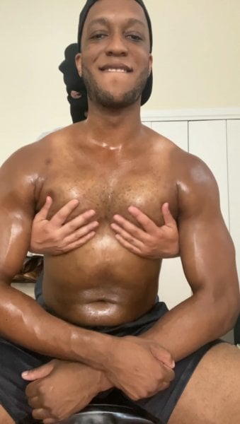 JacobPHL performs massage in Philadelphia, PA - 961001