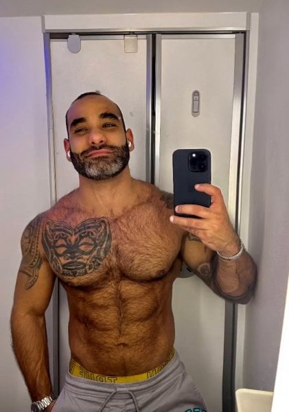 Jad_latino performs massage in St. Louis, MO - 951627