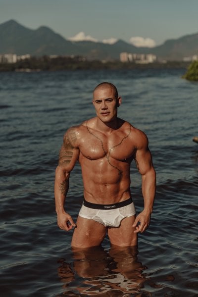 PedroMuscle performs massage in New York City, NY - 968999