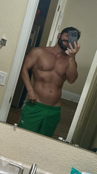 Alejandrolove performs massage in Raleigh, NC - 969341