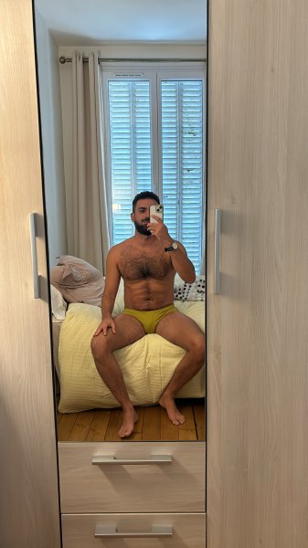 Themente performs massage in New York City, NY - 957679