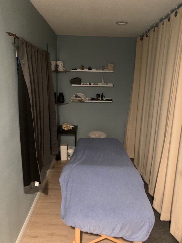 Massotherapy performs massage in Orlando, FL - 965467