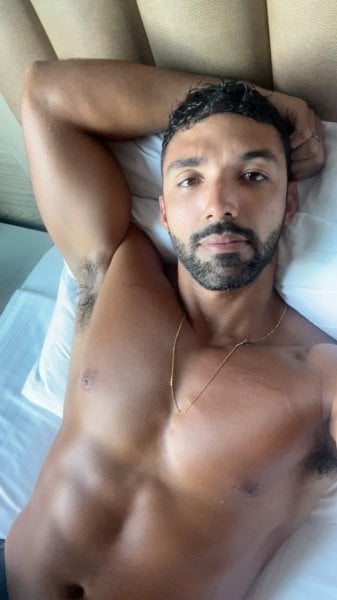 RomeoAntonio performs massage in Manhattan, NY - 970082