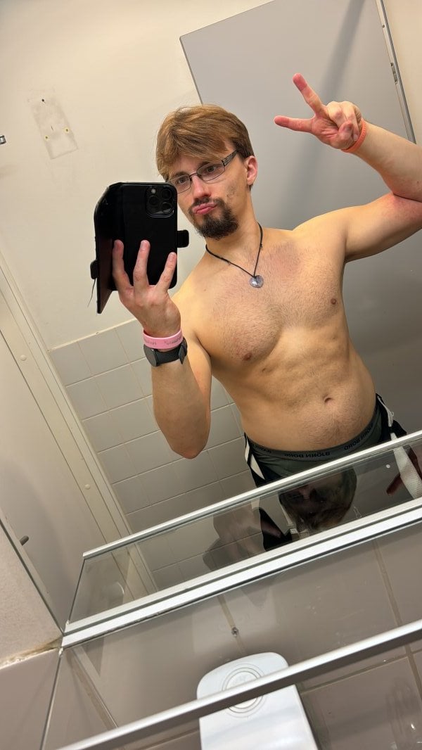 HunkMale performs massage in Helsinki, Finland - 971263