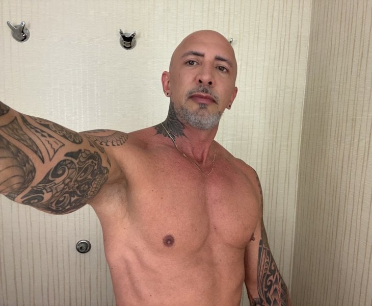 AnthonyCruz performs massage in Fort Lauderdale, FL - 981300