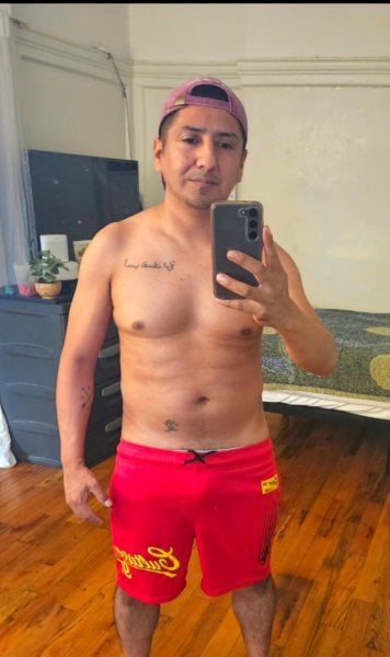 Mxmao performs massage in New York City, NY - 980521