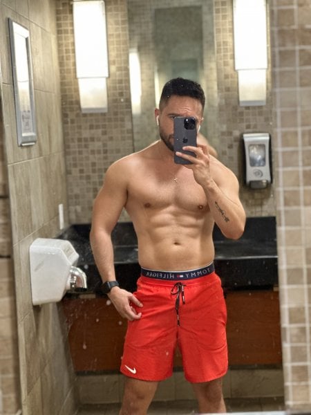 Mathiascorrales performs massage in Columbus, OH - 980725