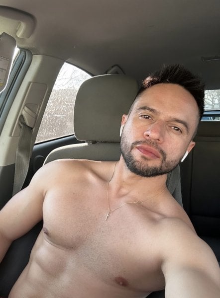 Mathiascorrales performs massage in Columbus, OH - 980730