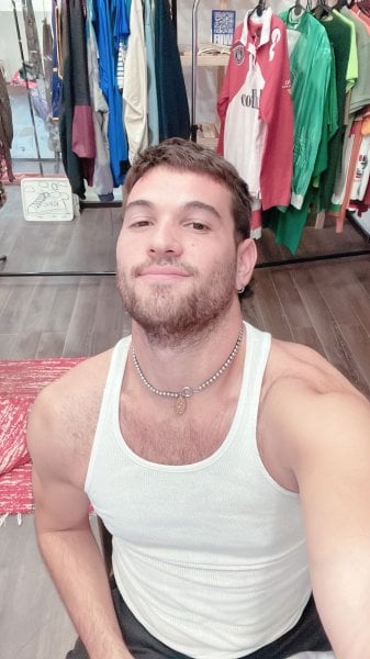 GoodArgento performs massage in West Hollywood, CA - 958673