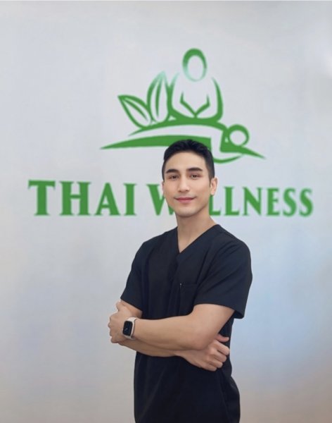 Maletherapists performs massage in Los Angeles, CA - 977346