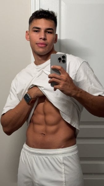 EduardoBr performs massage in Atlanta, GA - 962566