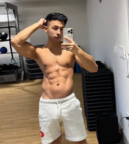 Sebas_fit performs massage in Manhattan, NY - 970651