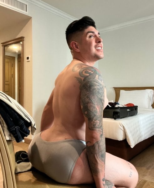 Ianbooty performs massage in San Diego, CA - 973499