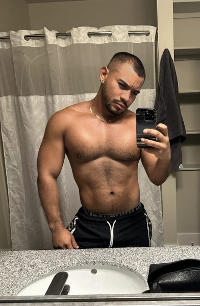 Tony_LatinBoy performs massage in Orlando, FL - 952141