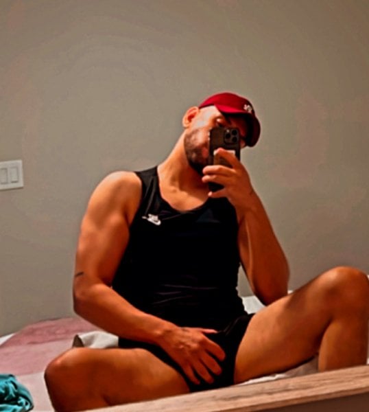 Santipapi performs massage in Houston, TX - 970290