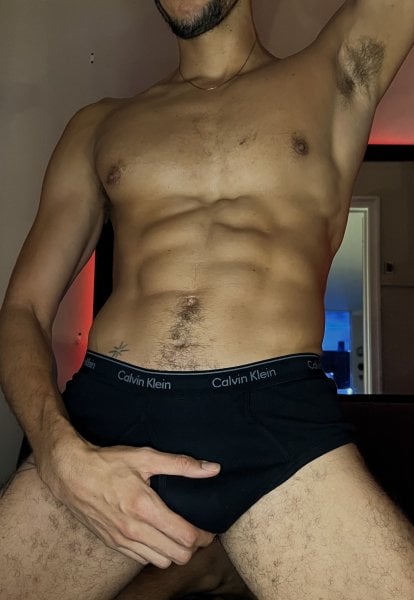 Herrendomingo performs massage in Chicago, IL - 956577