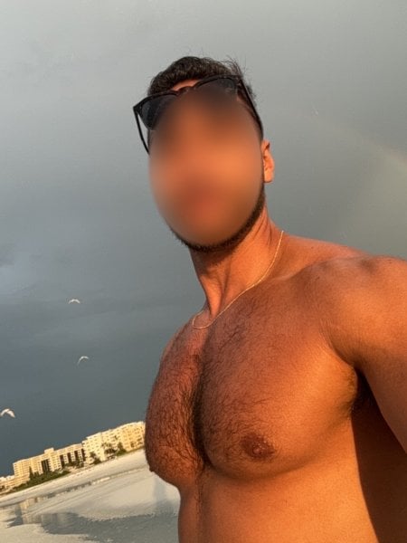 Albertmass performs massage in Fort Lauderdale, FL - 952365