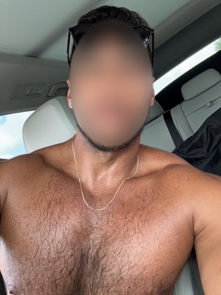 Albertmass performs massage in Fort Lauderdale, FL - 952366