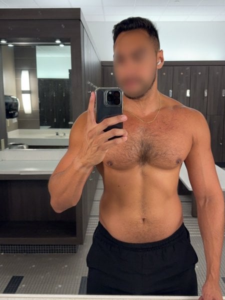 Albertmass performs massage in Fort Lauderdale, FL - 953343