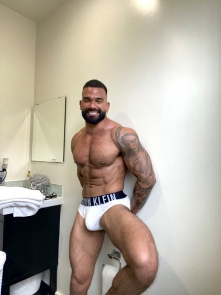 TheCubanBeast performs massage in Los Angeles, CA - 959306