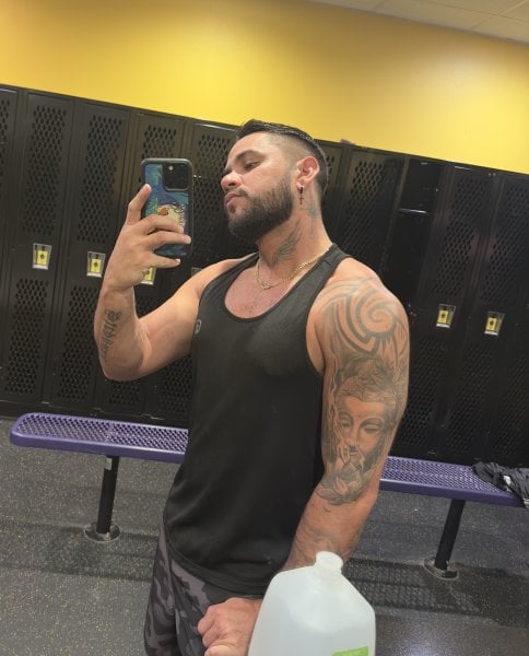 Dannielxxl performs massage in Orlando, FL - 950488