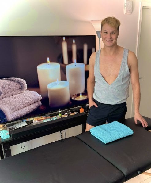 HarryNY performs massage in New York City, NY - 972232