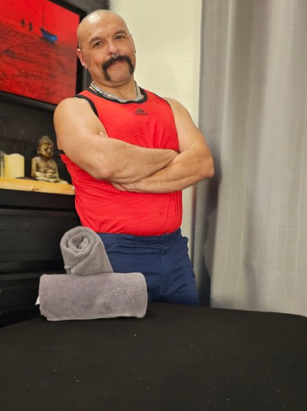 MuscleOso performs massage in Dallas, TX - 974366