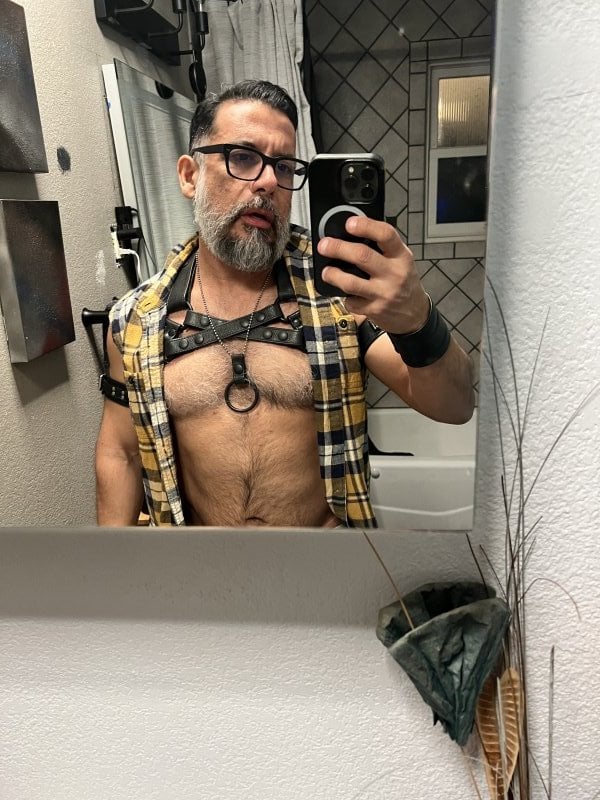 Daddybeta performs massage in San Antonio, TX - 964657