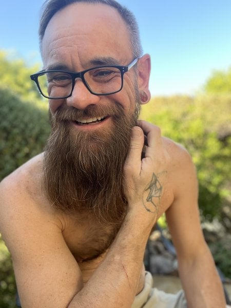 Strongbeard performs massage in Phoenix, AZ - 982447