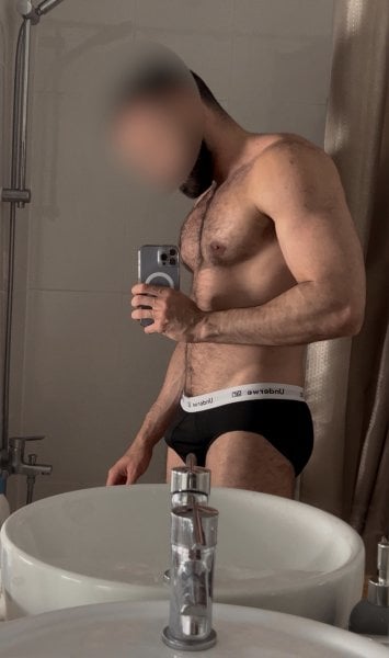 MaxLeme performs massage in Porto, Portugal - 969533