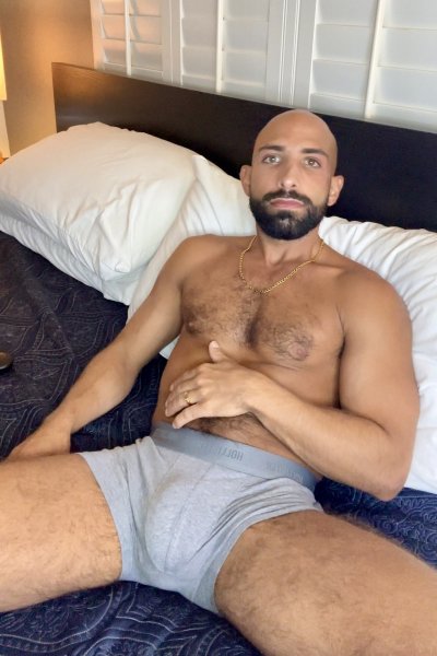 Hunterjon performs massage in Fort Lauderdale, FL - 961364