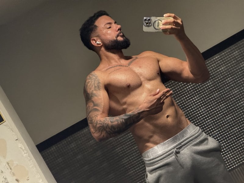 LuxuryboyBR performs massage in Boston, MA - 964273