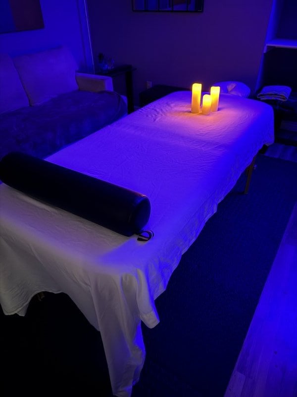 Angelgarcia performs massage in Anaheim, CA - 963418