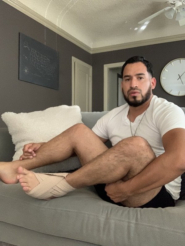 Jmauricio performs massage in Los Angeles, CA - 953560