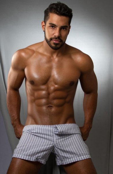 adrian2g performs massage in Manhattan, NY - 955322