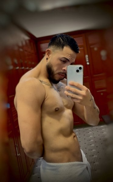 Boymexicano performs massage in Houston, TX - 971867