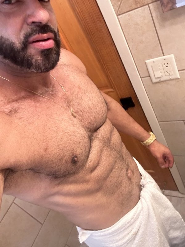 Jorgeferraz performs massage in Orlando, FL - 973234