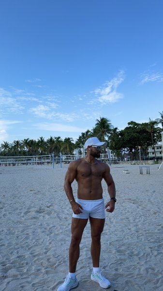 Amedxd performs massage in Miami, FL - 974685