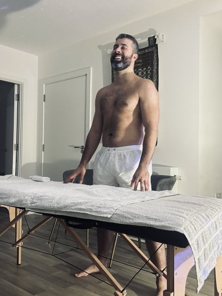 HairyHarryLondon performs massage in London, United Kingdom - 976408