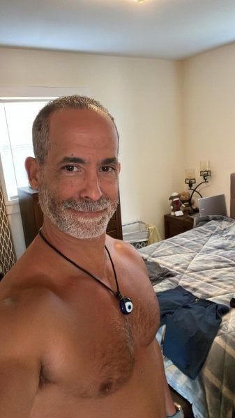 Spicylatino performs massage in Tampa, FL - 952495