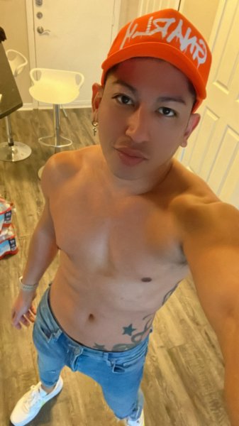 Alexanderlatin performs massage in Atlanta, GA - 980584