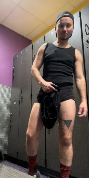 AdamNURUxxx performs massage in Manhattan, NY - 984859