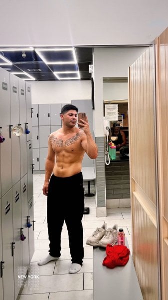 Eliuguzman performs massage in Manhattan, NY - 973252