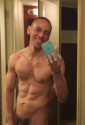 Andreas performs massage in Los Angeles, CA - 103646