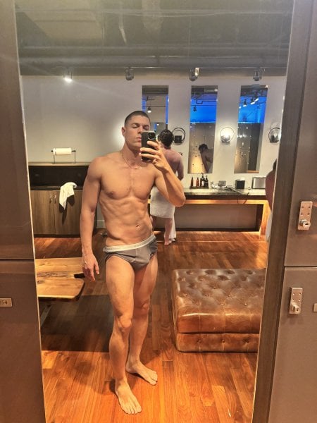 Alessandro_nyc performs massage in New York City, NY - 985435