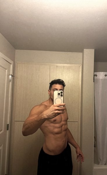 Gabriel_ss performs massage in Detroit, MI - 993565