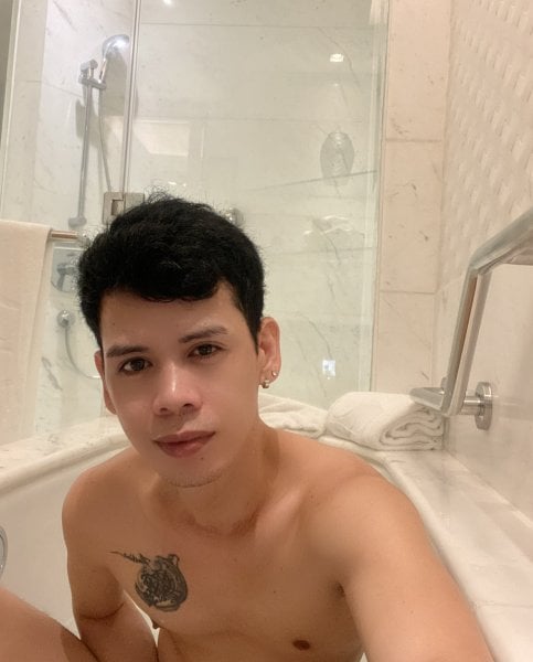 Masseur_ken performs massage in Manila, Philippines - 990244