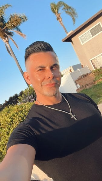 Jguyfit performs massage in West Hollywood, CA - 987686